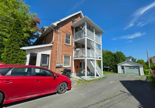 Triplex for Sale - 1241-1247 Rue Champlain, Sherbrooke, J1H 2L1