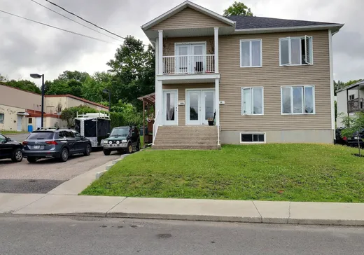 Triplex à vendre - 109 Rue du Curé-Suzor, Victoriaville, G6P8R1
