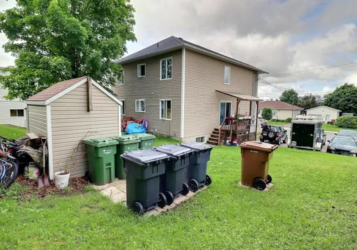 Triplex à vendre - 109 Rue du Curé-Suzor, Victoriaville, G6P 8R1