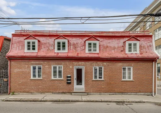 Triplex à vendre - 406 Rue Arago O., Vieux Québec, G1K2J5