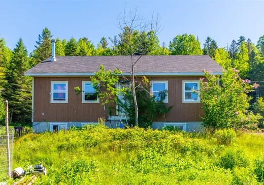 Duplex à vendre - 7057-7059 Rue Morin, Val Morin, J0T2R0