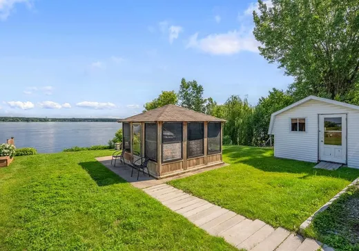 Duplex à vendre - 418-418A Rue Notre-Dame E., Trois-Rivières, G8T 4E2