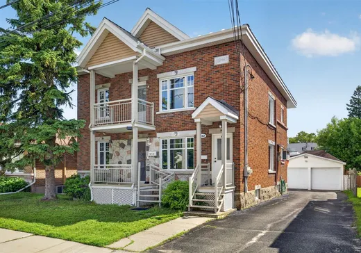Duplex à vendre - 930-932 Rue Lafontaine, Drummondville, J2B1M3