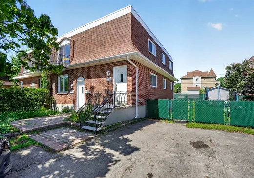 Triplex à vendre - 215-217A Rue Poitras, Boisbriand, J7G2C5