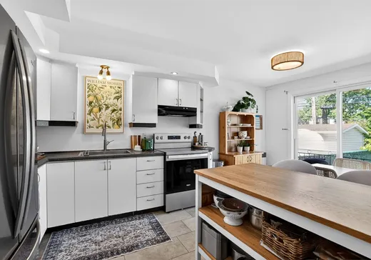 Triplex à vendre - 215-217A Rue Poitras, Boisbriand, J7G 2C5