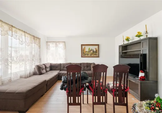 Triplex à vendre - 379-381 Rue Desbiens, La Tuque, G9X 2J1