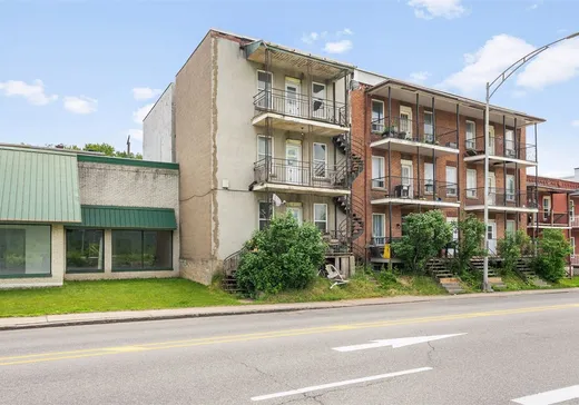 Triplex for Sale - 1158-1162 Av. de la Station, Shawinigan, G9N 8K9