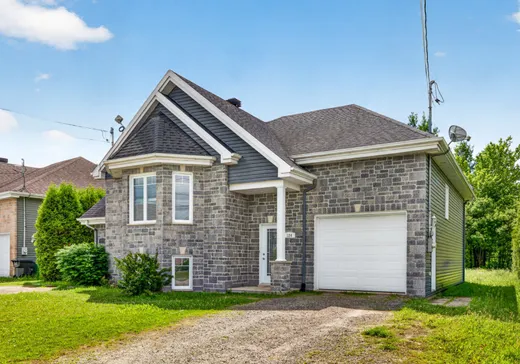 Duplex à vendre - 124-124A Rue Montambault, Deschambault, G0A1S0