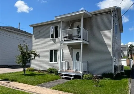 Duplex for Sale - 733-735 Rue Kitchener, La Tuque, G9X 2L7