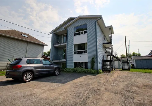 Triplex à vendre - 4 Rue Levasseur, Rivière-du-Loup, G5R 0S8