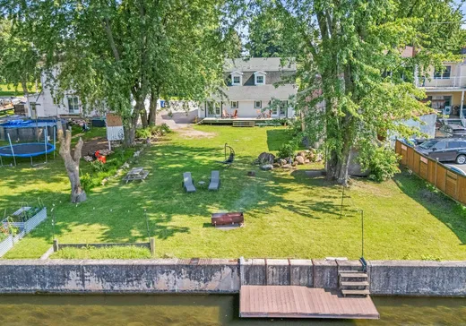 Duplex à vendre - 102-104 Rue St-Laurent, Salaberry-de-Valleyfield, J6S 6J8