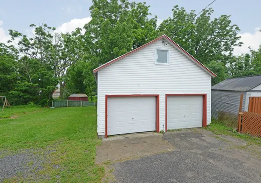 Triplex for Sale - 31 Rue King, Godmanchester, J0S 1H0