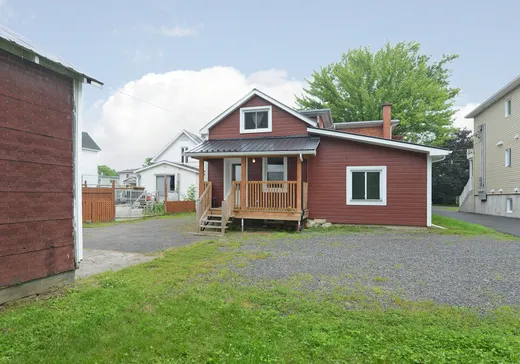 Triplex for Sale - 31 Rue King, Godmanchester, J0S 1H0