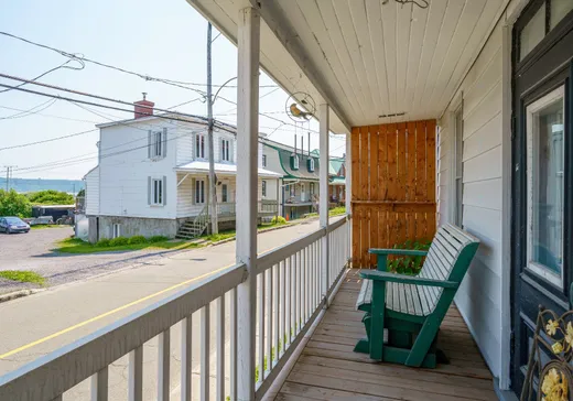 Triplex for Sale - 8091-8095 Av. Royale, Château-Richer, G0A 1N0
