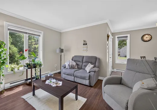 4-Plex à vendre - 495-501 Cours du Chevreuil, Drummondville, J2C 0L5