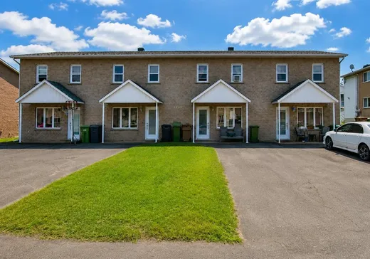 4-Plex à vendre - 4565 Rue Richard, Drummondville, J2E1S7