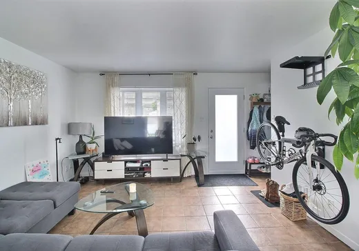 4-Plex à vendre - 4565 Rue Richard, Drummondville, J2E 1S7