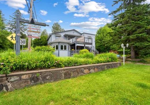 4-Plex à vendre - 1323-1329 Rue de la Sapinière, Val David, J0T 2N0
