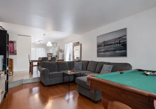 Triplex à vendre - 136-140 Rue St-Pierre, Sainte-Thérèse, J7E 2S4