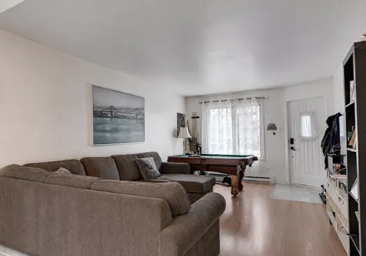 Triplex à vendre - 136-140 Rue St-Pierre, Sainte-Thérèse, J7E 2S4