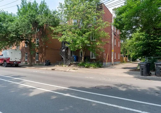 Triplex à vendre - 4215-4219 Rue La Fontaine, Montréal (Centreville), H1V 1N3