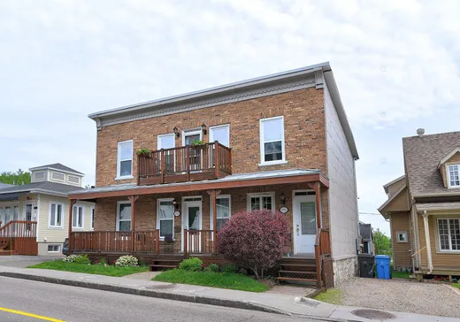 Triplex à vendre - 1712-1714 Côte de Sillery, Ville de Québec, G1T 2A7