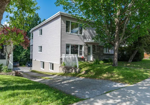 5-Plex à vendre - 1395 Rue Champlain, Sherbrooke, J1H2L4