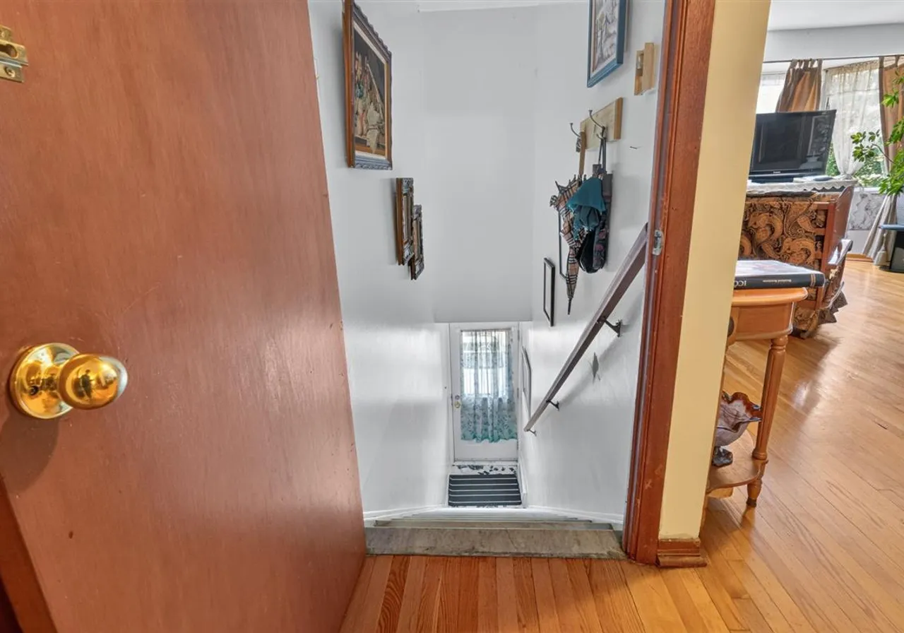 6315-6317 Av. Aumont — photo 3