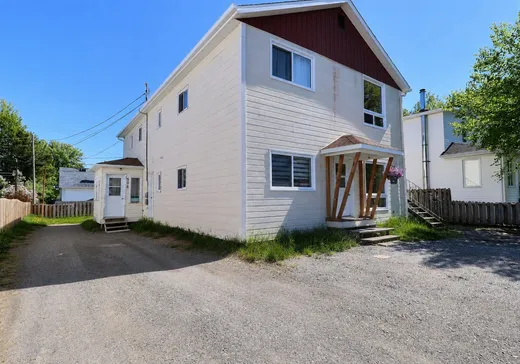 Triplex for Sale - 500-506 Rue Jacques-Cartier, Amos, J0Y 1Z0