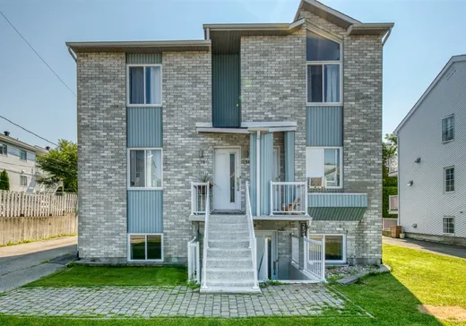 Triplex à vendre - 254-258 Rue des Myosotis, Sainte-Thérèse, J7E 5L3