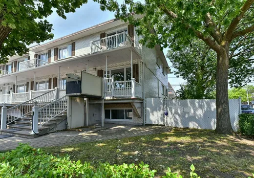 4-Plex à vendre - 6881-6885 Rue St-Zotique E., Montréal (Centreville), H1M 2Z9