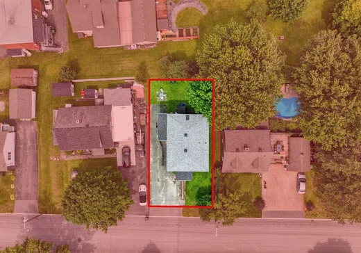 Duplex for Sale - 303-305 5e Avenue, Val des Sources, J1T 1V7