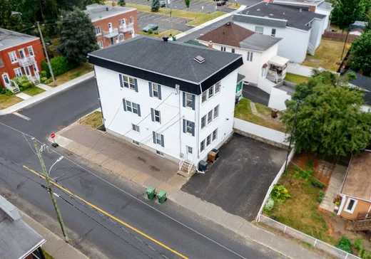 4-Plex for Sale - 185-191 Rue St-Louis, Drummondville, J2B 5W7