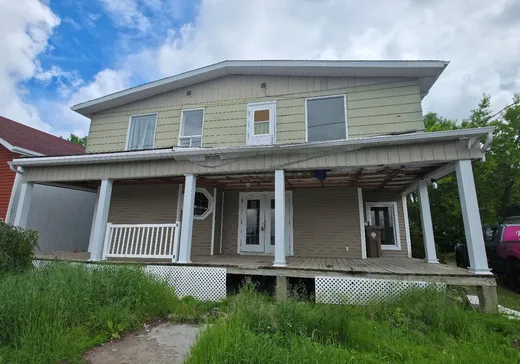 Duplex à vendre - 187-187B Rue Principale, Normandin, G8M4H5