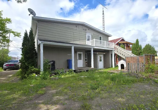 Duplex à vendre - 187-187B Rue Principale, Normandin, G8M 4H5