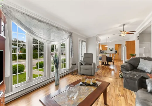 Triplex à vendre - 23 Rue Guertin, Gatineau, J8T 3L1