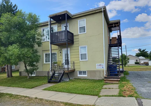 Duplex à vendre - 561-563 Rue Principale N., Barraute, J0Y1A0