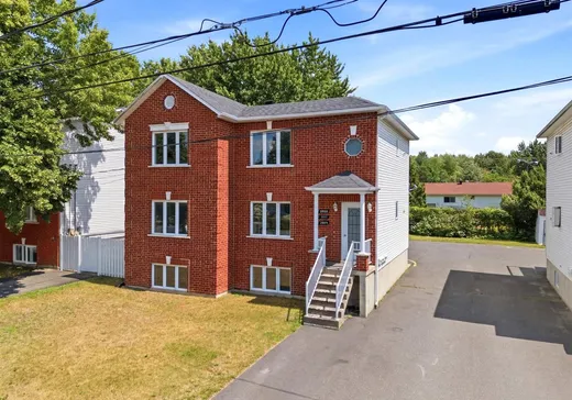 Triplex à vendre - 1735-1739 Rue Jean-De Lalande, Drummondville, J2B 4X3