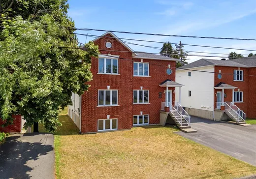 Triplex à vendre - 1735-1739 Rue Jean-De Lalande, Drummondville, J2B 4X3
