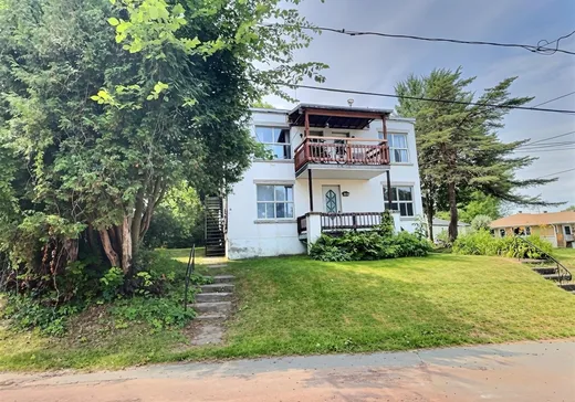 4-Plex à vendre - 35 Rue du Parc, Victoriaville, G6P3R8