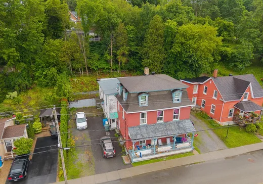 Duplex à vendre - 417-421 Rue Principale S., Pointe-Claire (Île de Montréal), J0B 2H0