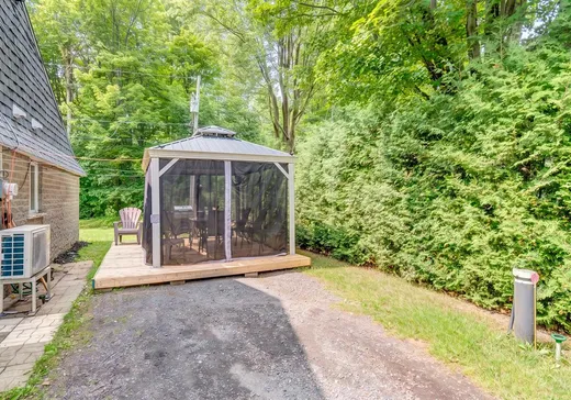 Duplex à vendre - 688-690 Rue Lise, Wickham, J0C 1S0