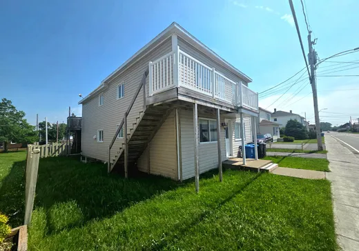 5-Plex for Sale - 165 Rue Thibault, Matane, G4W 2V8