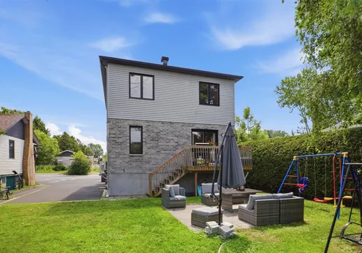Duplex for Sale - 3790-3792 Rue Prince-Charles, St-Hubert, J3Y 4X9