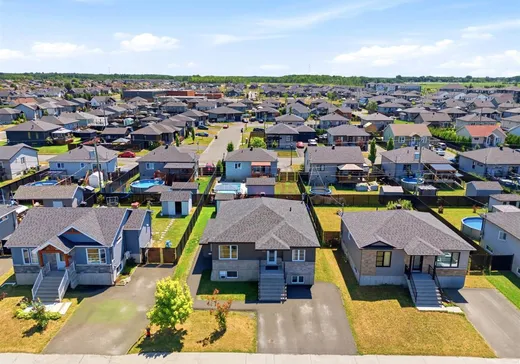 Duplex à vendre - 2825-2827Z Rue St-Damase, Drummondville, J2B 0Z8