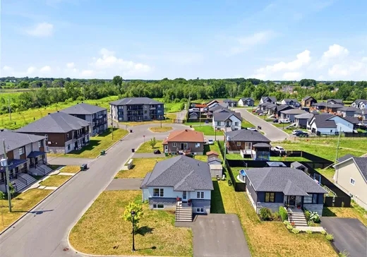 Duplex for Sale - 2920-2922Z Rue St-Damase, Drummondville, J2B 0Z7