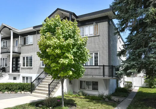 Triplex for Sale - 8671 Av. d'Allonnes (8671-8675), Montreal (Anjou), H1J 1W8
