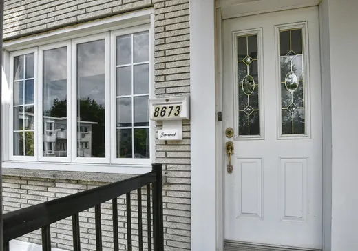 Triplex for Sale - 8671 Av. d'Allonnes (8671-8675), Montreal (Anjou), H1J 1W8