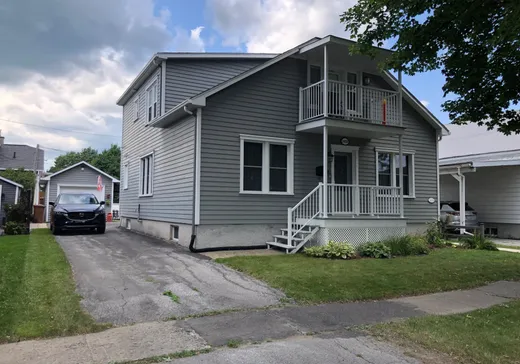 Duplex for Sale - 2416-2420 Rue Duvernay, Saint-Hyacinthe, J2S 1Z8