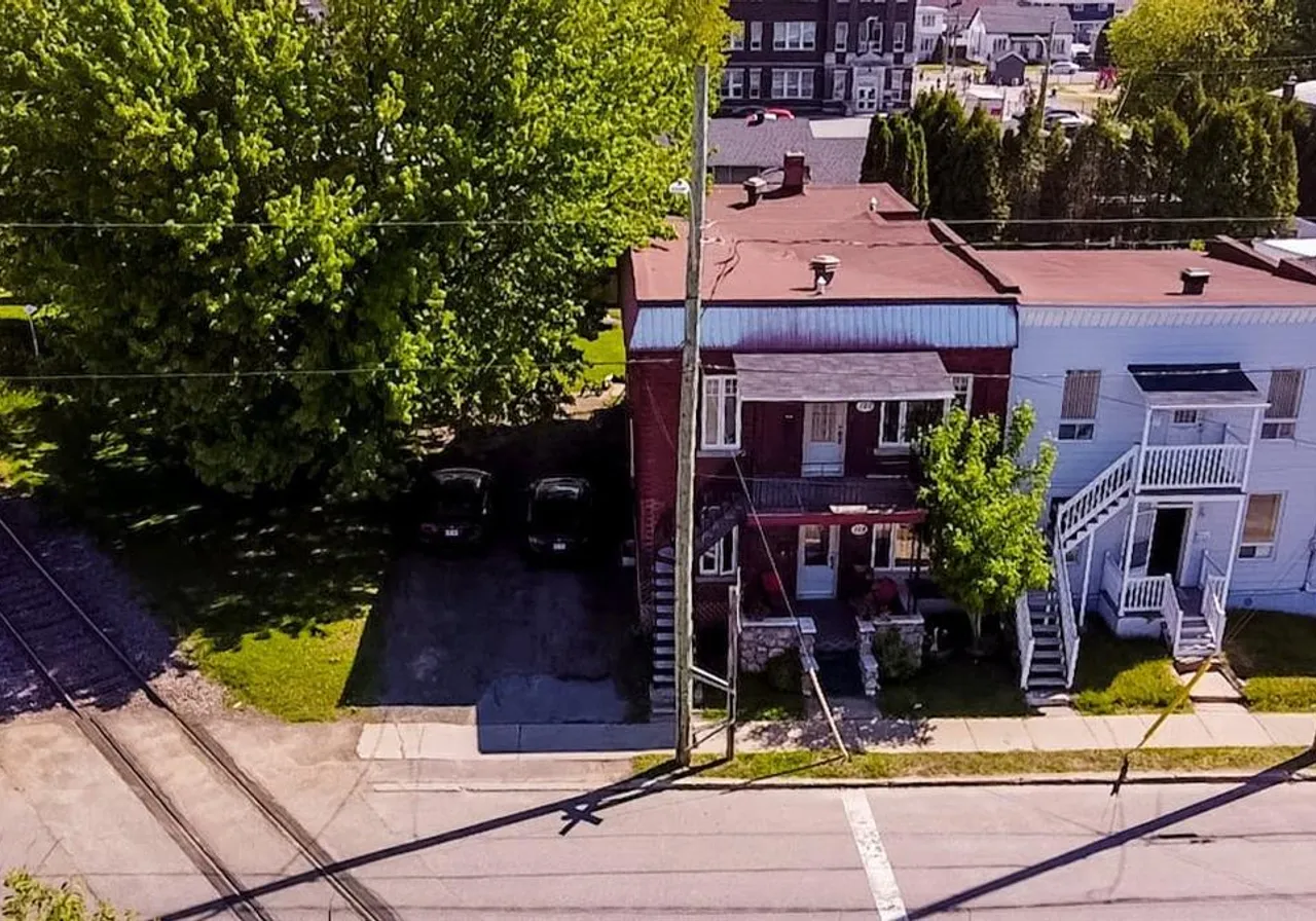 118-120 Rue Rochefort — photo 1